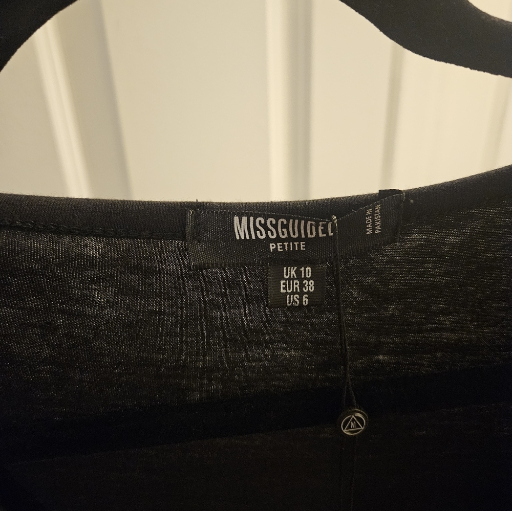 NWT Missguided V-Neck Black Tiered Dress, US 6/UK 10 - Picture 5 of 5